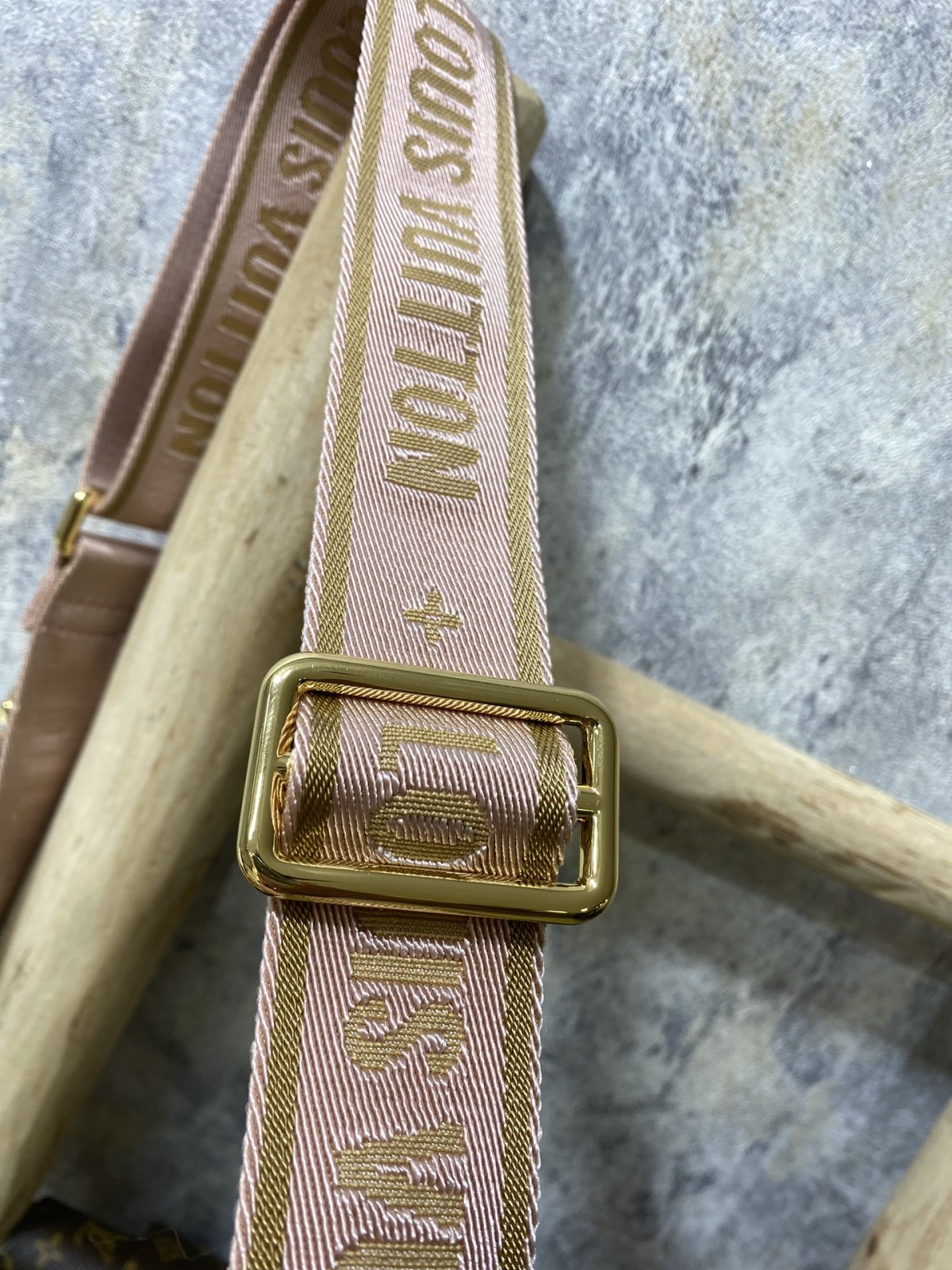 How can I buy Louis Vuitton bag strap replica online？(2022 latest)-Best Quality Fake Louis Vuitton Bag Online Store, Replica designer bag ru