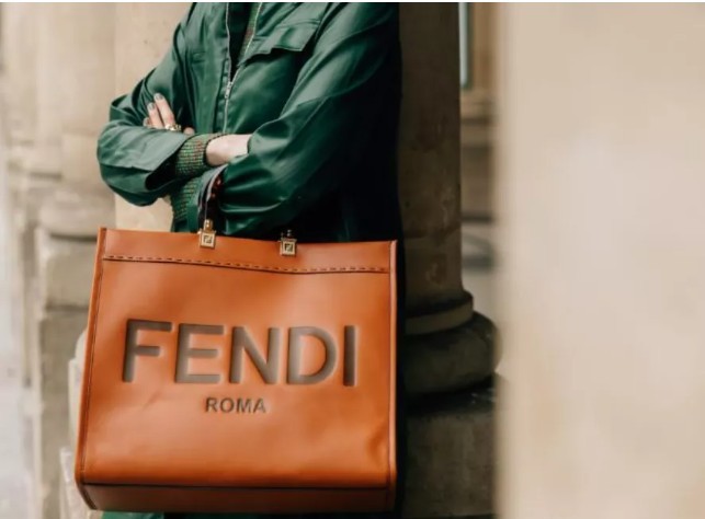 Poukisa mwen chwazi achte sa yo 4 sache kopi Fendi (2022 mete ajou) - Pi bon kalite fo sak Louis Vuitton sou entènèt magazen, replika sak designer ru