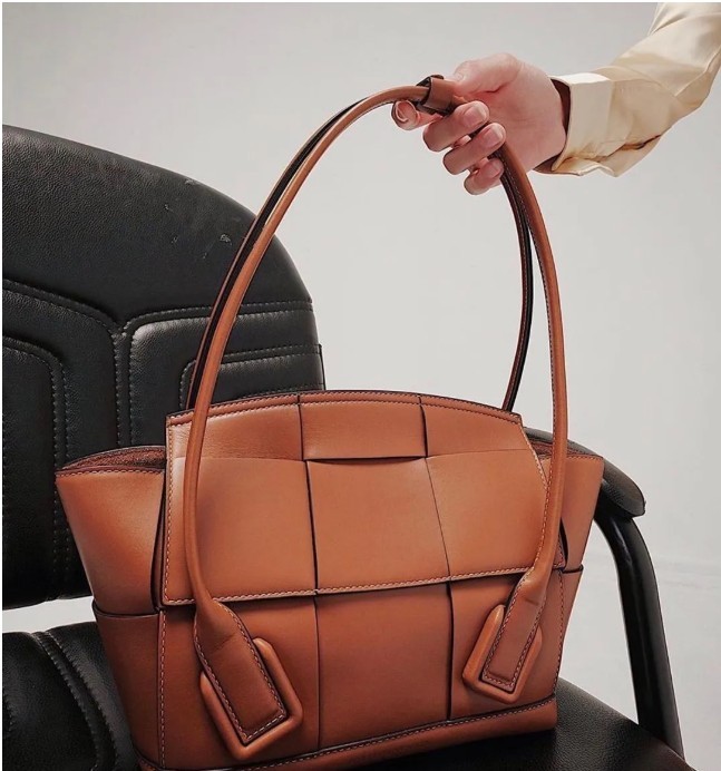 Daniel Lee quit! Hurry up and buy Bottega Veneta replica bags! (2022 Updated)-Best Quality Fake Louis Vuitton Bag Online Store, Replica designer bag ru