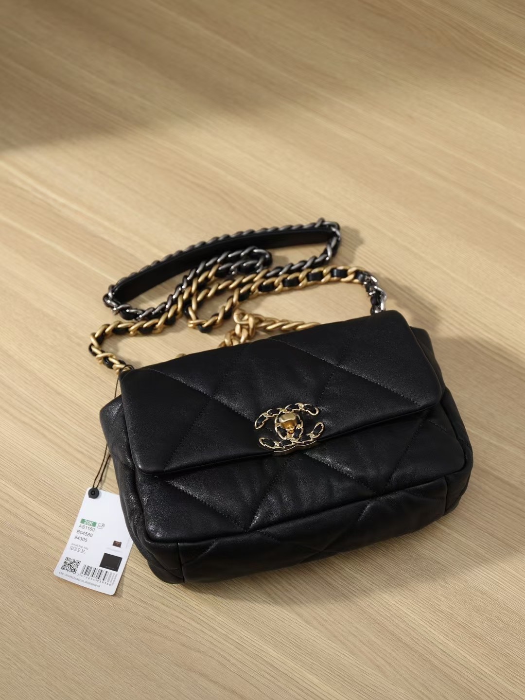 How good is the quality of replica Chanel 19 bags? 57 detailed pictures to tell you (updated in 2022)-Best Quality Fake Louis Vuitton Bag Online Store, Replica designer bag ru