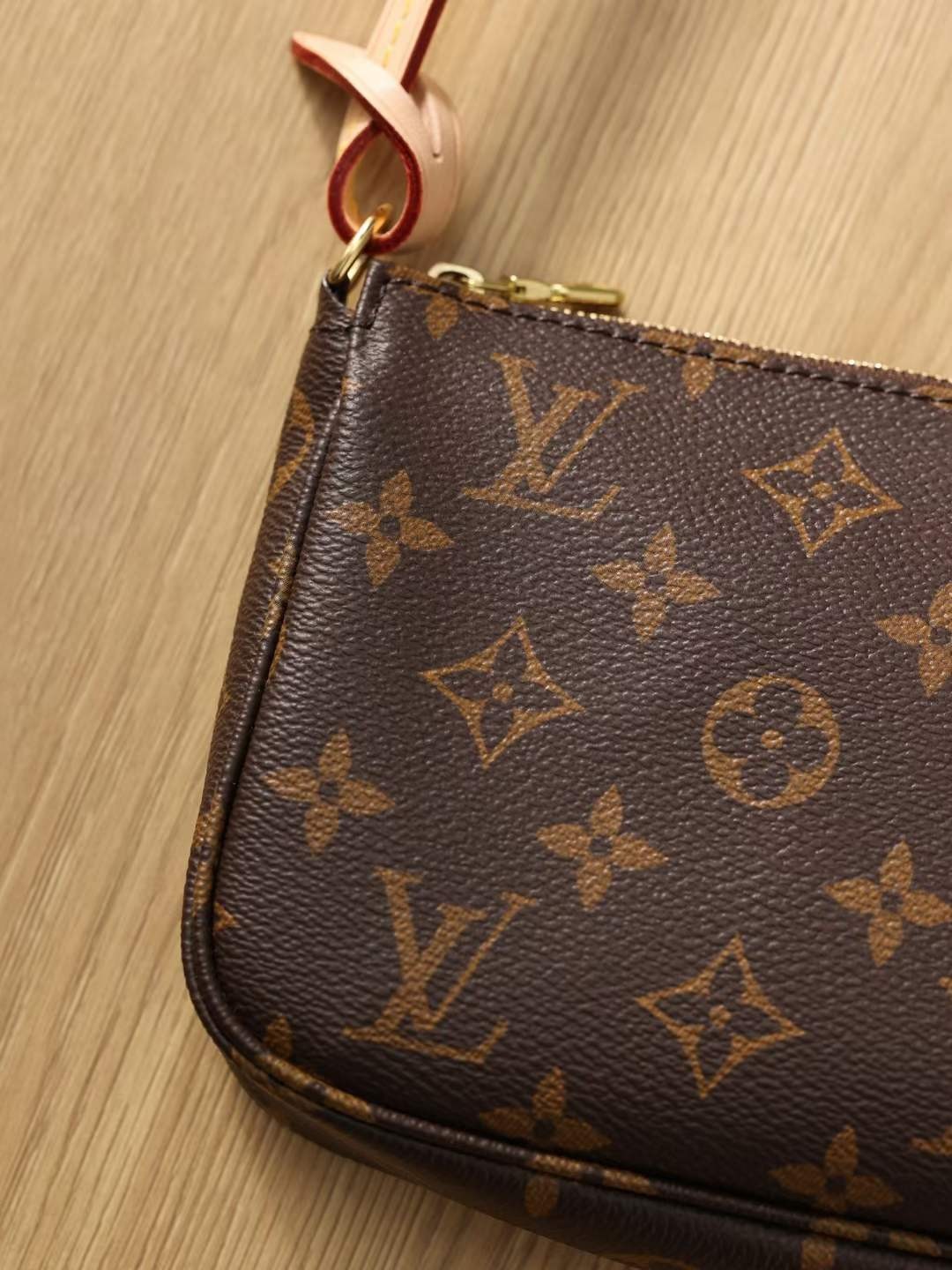 Louis Vuitton M40712 Pochette Accessoires top replica bag 23.5 x 13.5 x 4 cm (2022 Latest)-Best Quality Fake Louis Vuitton Bag Online Store, Replica designer bag ru