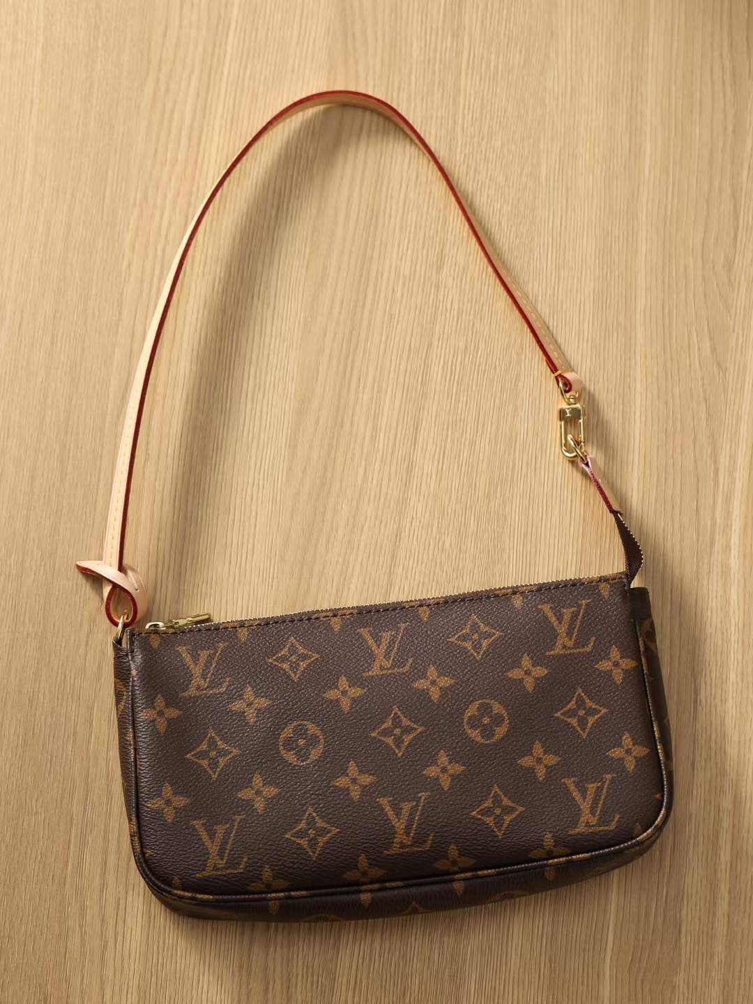 Louis Vuitton M40712 Pochette Accessoires top replica bag 23.5 x 13.5 x 4 cm (2022 Latest)-Best Quality Fake Louis Vuitton Bag Online Store, Replica designer bag ru