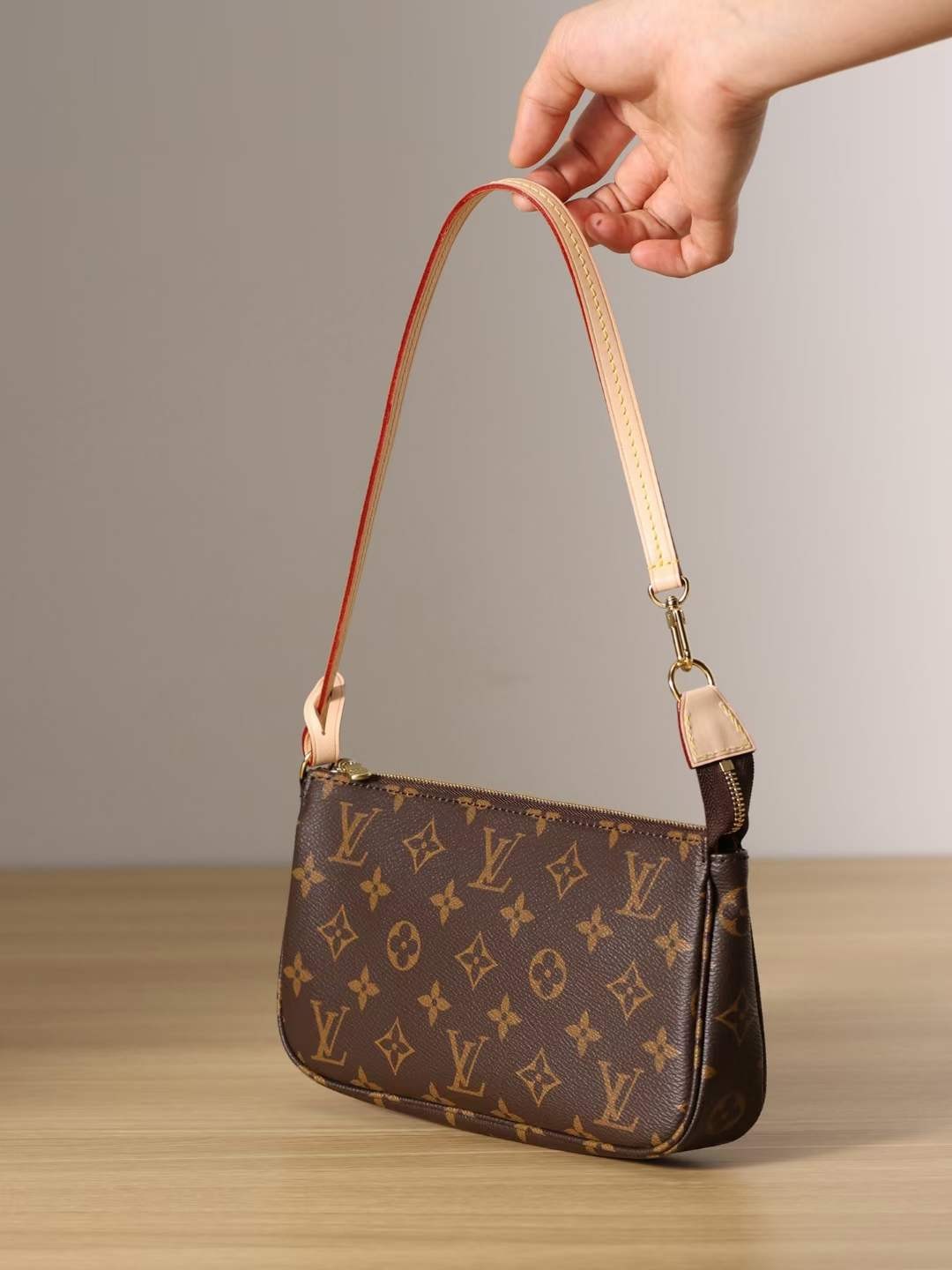 Louis Vuitton M40712 Pochette Accessoires top replica bag 23.5 x 13.5 x 4 cm (2022 Latest)-Best Quality Fake Louis Vuitton Bag Online Store, Replica designer bag ru