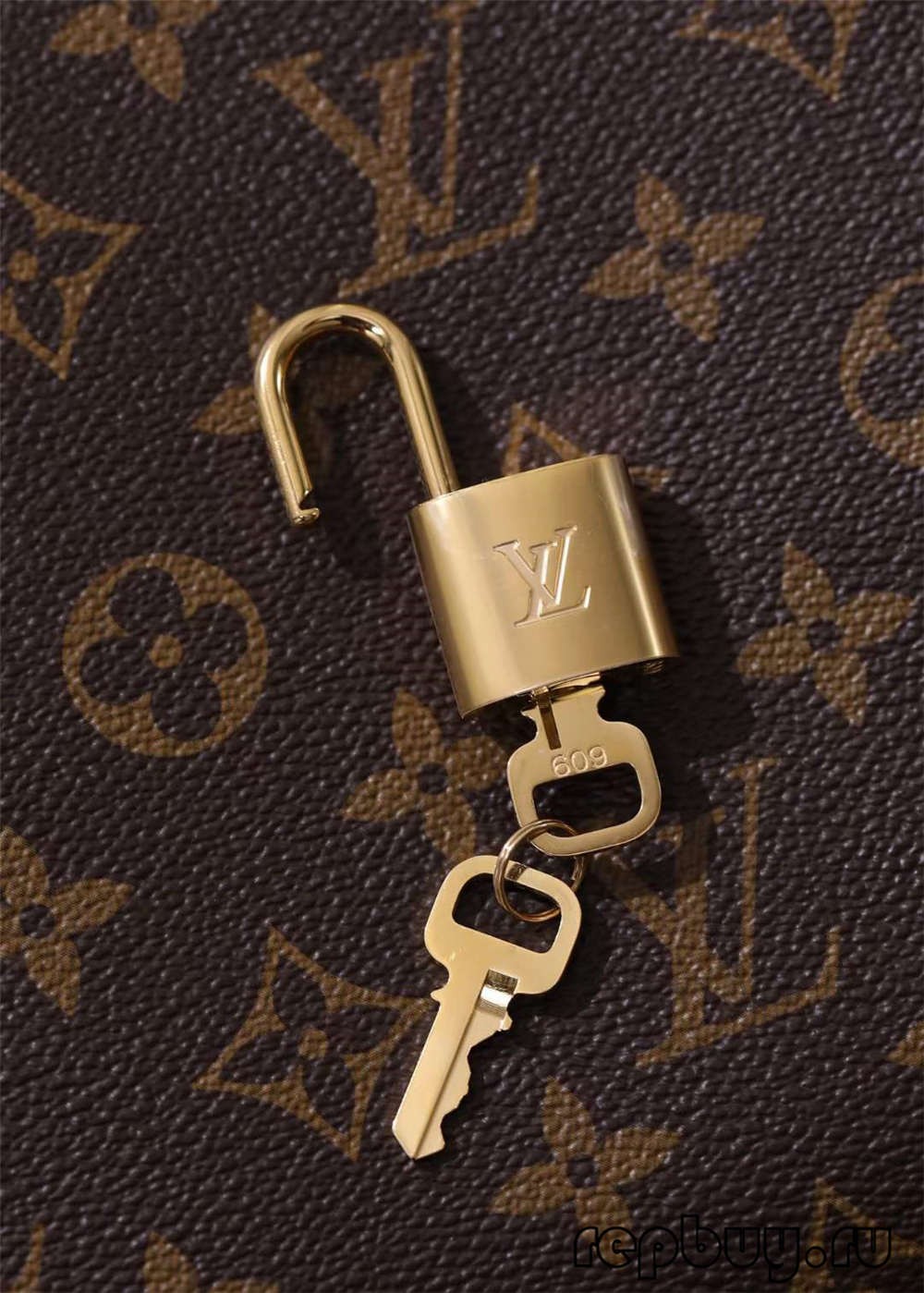 Louis Vuitton M41055 Montaigne BB top replica handbags Closure and hardware details (2022 Edition)-Best Quality Fake Louis Vuitton Bag Online Store, Replica designer bag ru