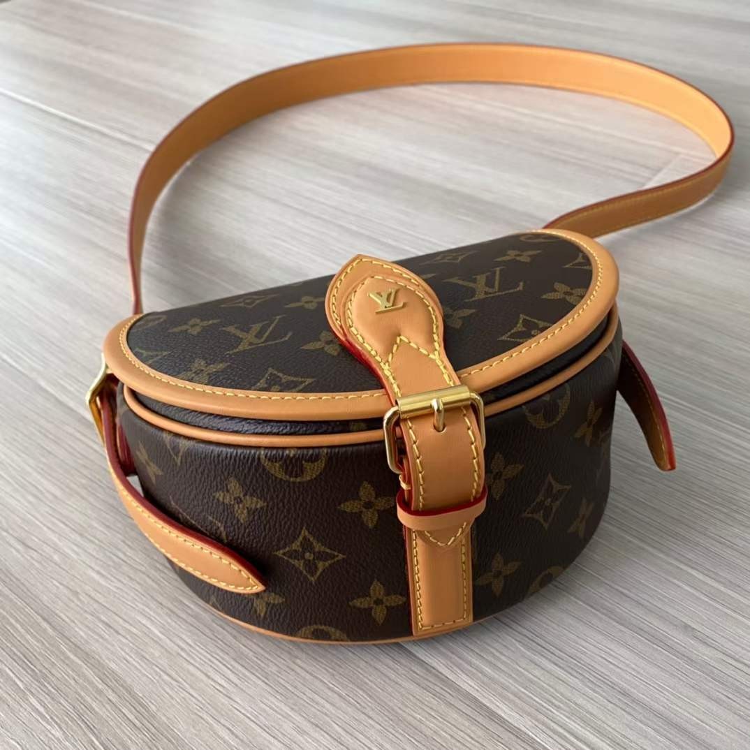 Louis Vuitton M44860 Tambourin Top Replica Handbag Exterior and Details (2022 Edition)-Best Quality Fake Louis Vuitton Bag Online Store, Replica designer bag ru