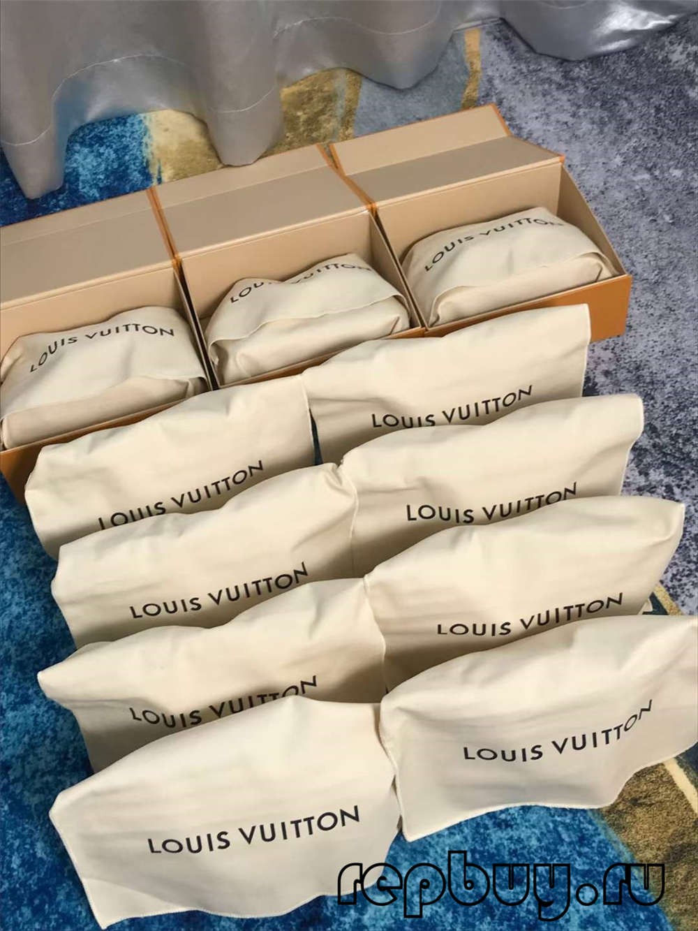 Louis Vuitton M53152 Alma BB top quality replica bags (2022 Latest)-Best Quality Fake Louis Vuitton Bag Online Store, Replica designer bag ru