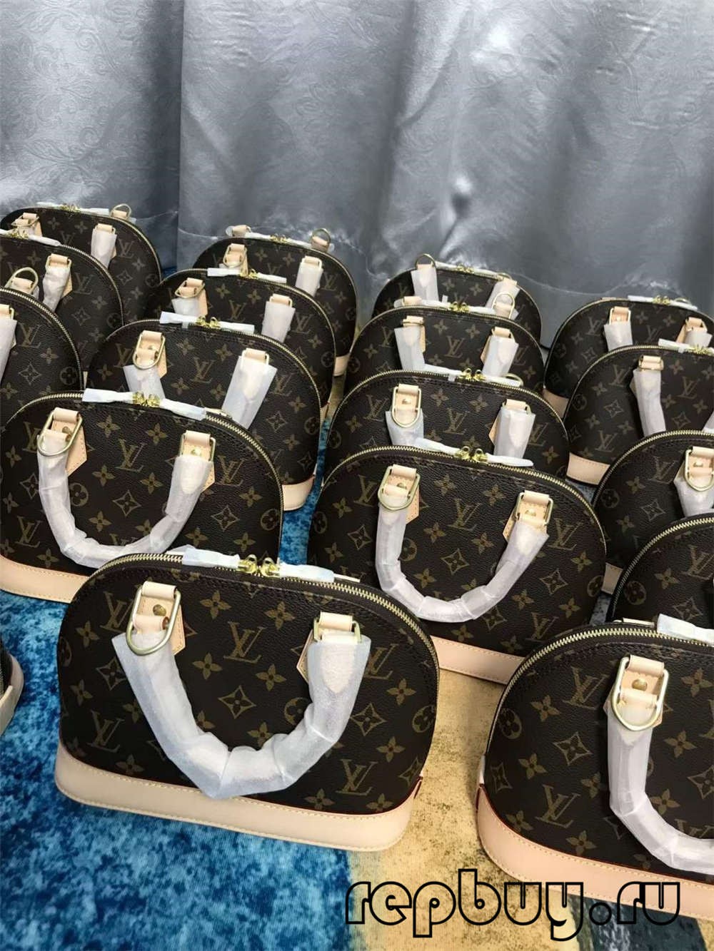 Louis Vuitton M53152 Alma BB top quality replica bags (2022 Latest)-Best Quality Fake Louis Vuitton Bag Online Store, Replica designer bag ru