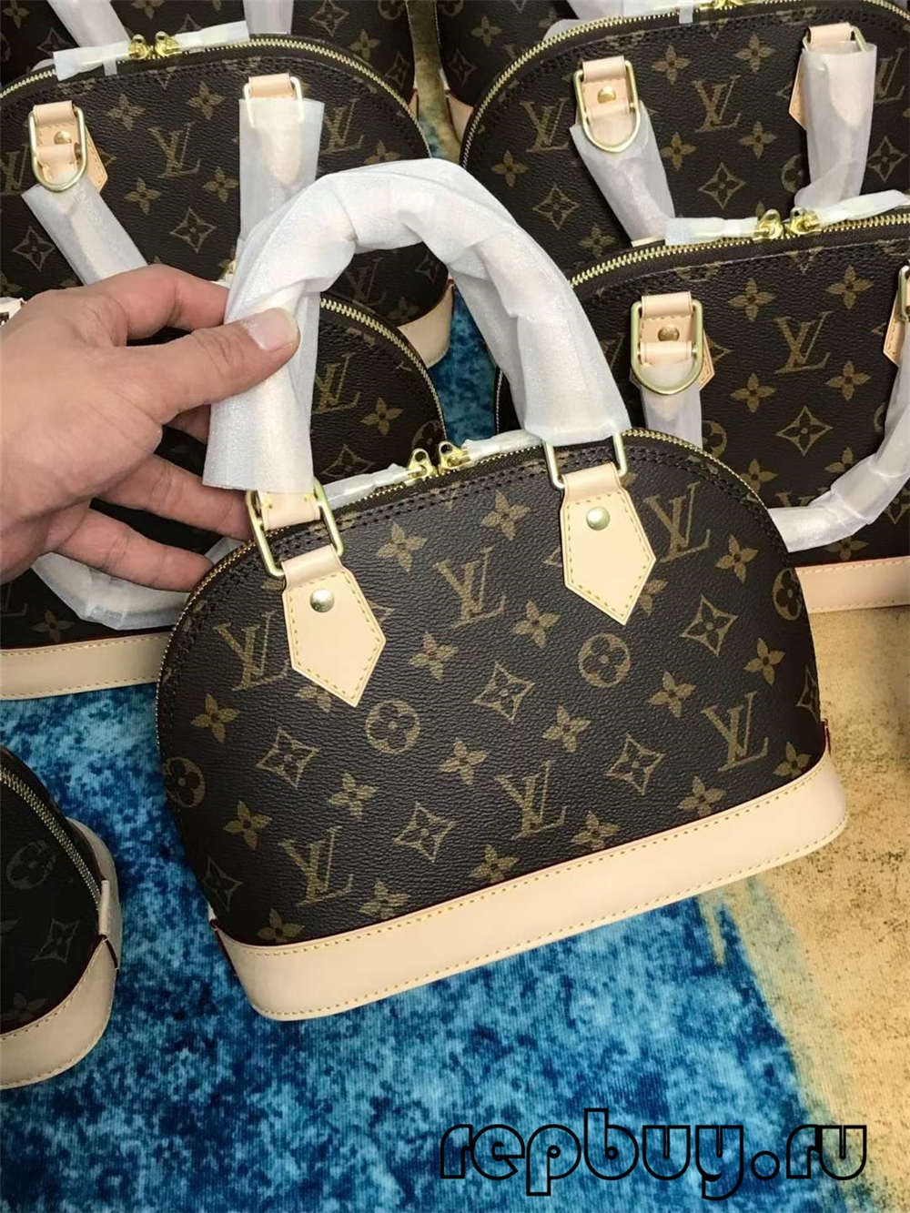 Louis Vuitton M53152 Alma BB top quality replica bags (2022 Latest)-Best Quality Fake Louis Vuitton Bag Online Store, Replica designer bag ru