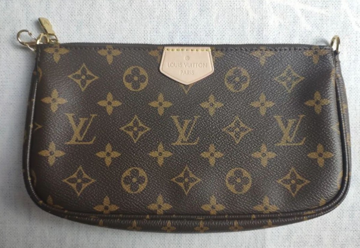 Ardchaighdeán? Mála Louis Vuitton MULTI POCHETTE ACCESSORIES, dochreidte $ 139? (2022 is déanaí) - Stóráil Ar Líne Mála Bréige Louis Vuitton den Chaighdeán is Fearr, macasamhail mála dearthóra ru